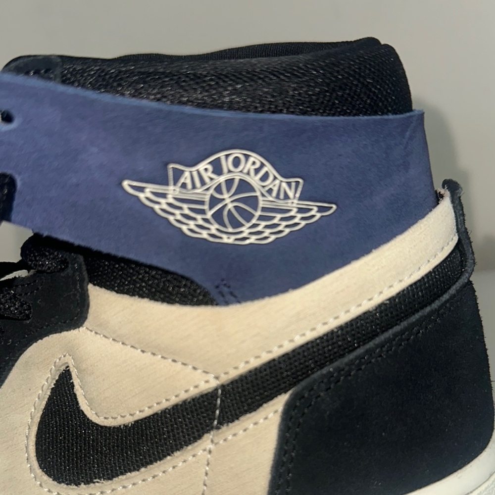 NWOT! Nike Air Jordan Black, Blue, and Cream Suede Sneakers with Iconic Design - Picture 4 of 7